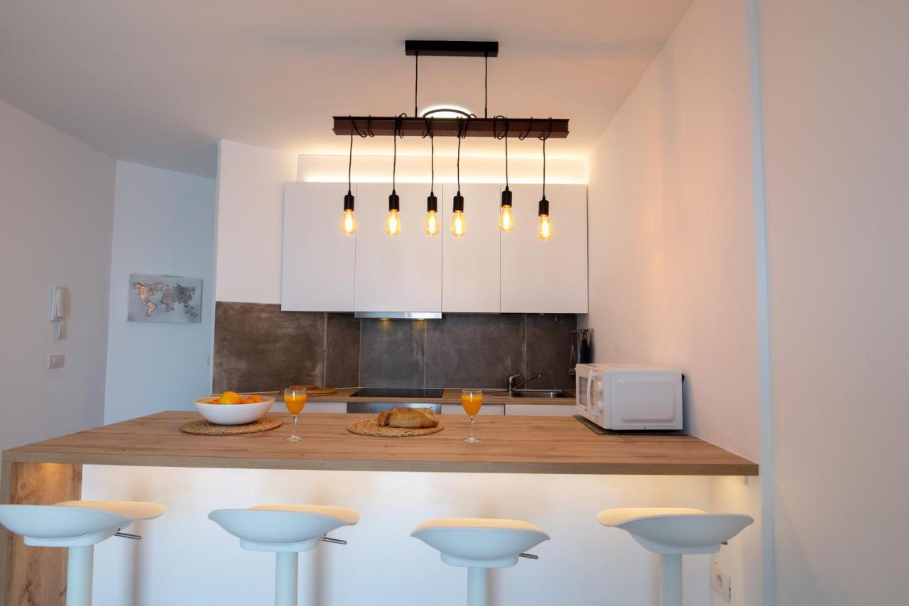 Black Sand Holiday Home Puerto de Santiago  Esterno foto